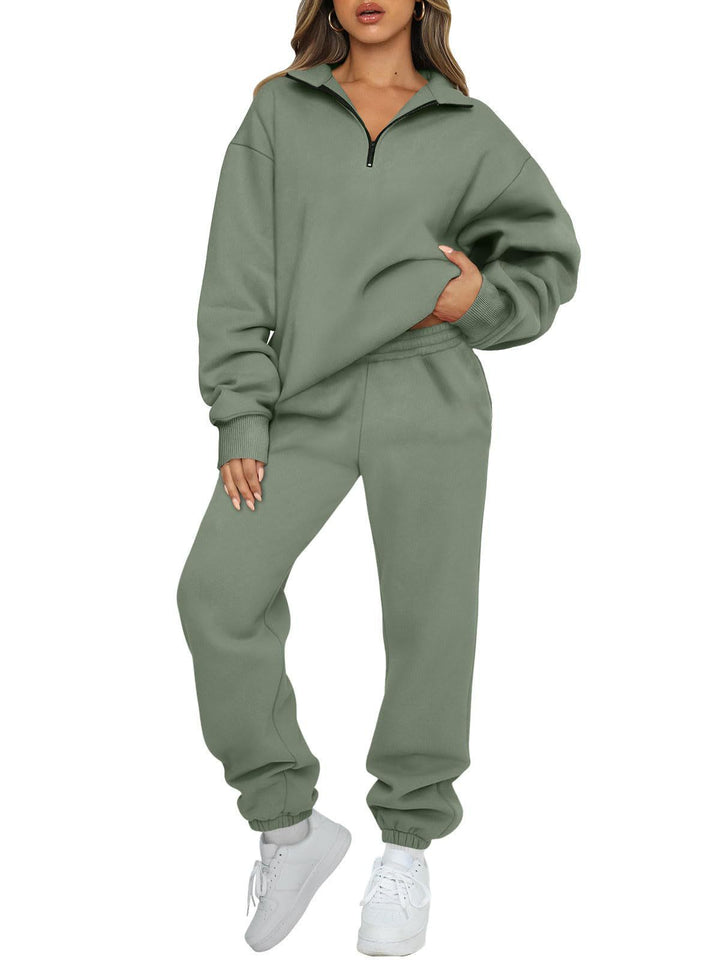 Women's comfortable sweatpants set with modern stand-up collar and kangaroo pocket Lisslune