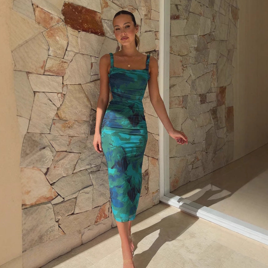 Women's Figure-Hugging Maxi Dress with Aesthetic Floral Design and Slit Details