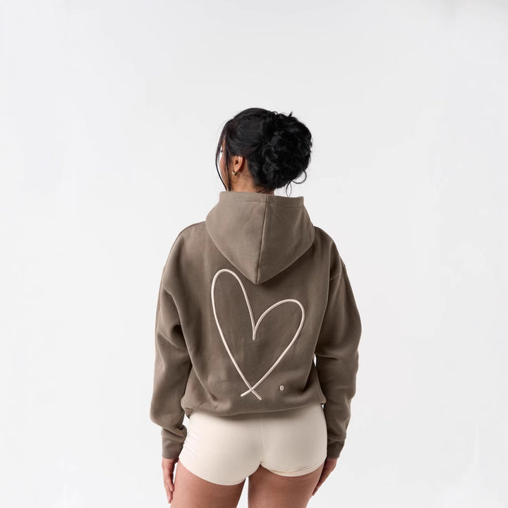 Women's hoodie sweatshirt with large heart design and comfortable short shorts Lisslune