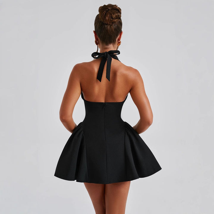 Women's skater dress with deep V-neckline and sophisticated side pockets Lisslune