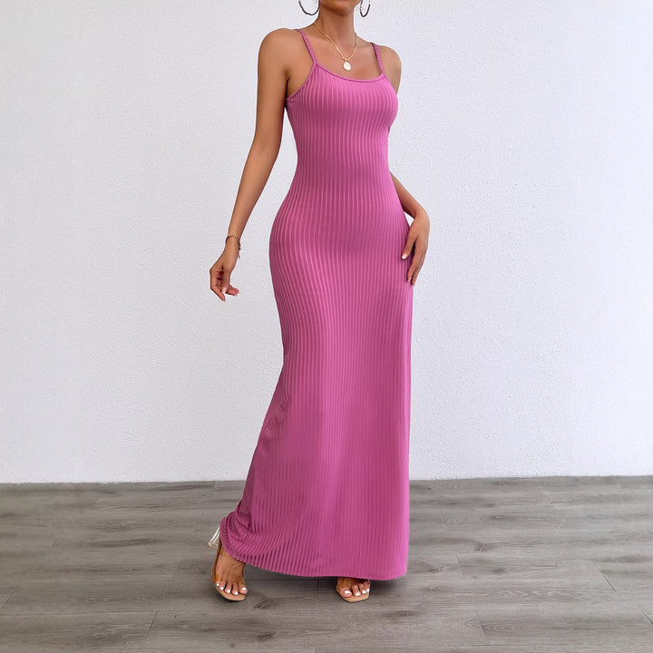 Women's long, fitted dress with fine ribs and spaghetti straps