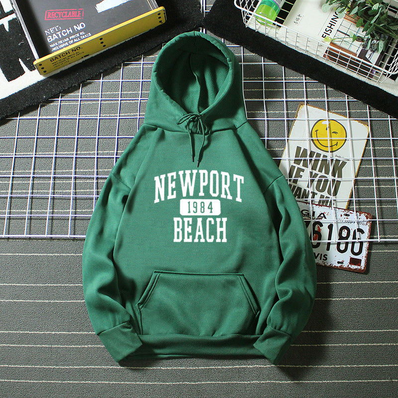 Women's hoodie with nostalgic Newport Beach lettering Lisslune