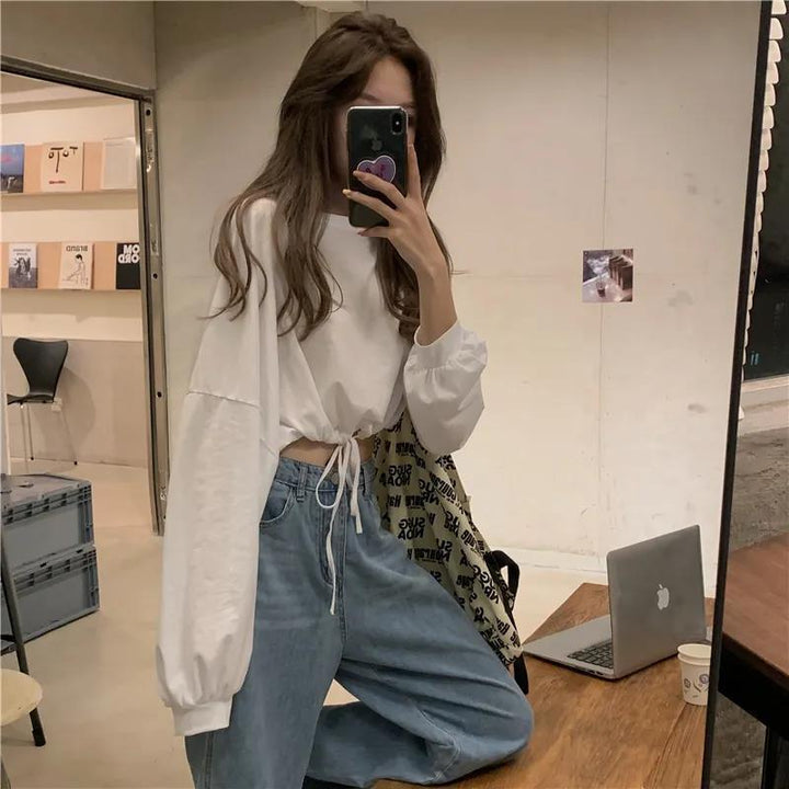 Women Cropped Sweatshirt with innovative drawstring and oversized sleeves Lisslune