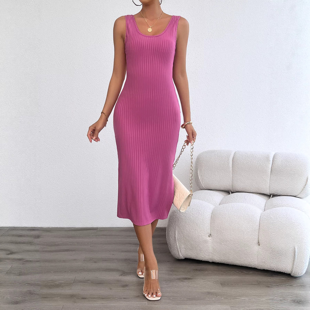 Women's figure-hugging midi dress made of ribbed knit with spaghetti straps Lisslune