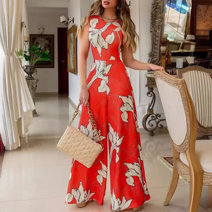 Women's maxi dress with floral pattern and belted waist