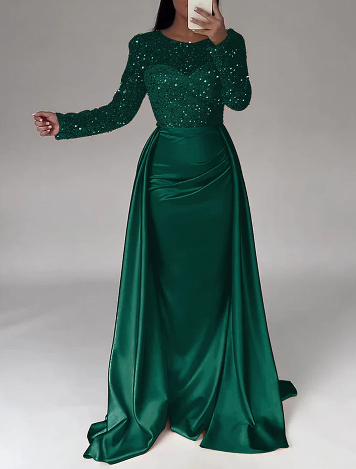 Women Elegant Evening Dress with Glitter Details and Flowing Fabric