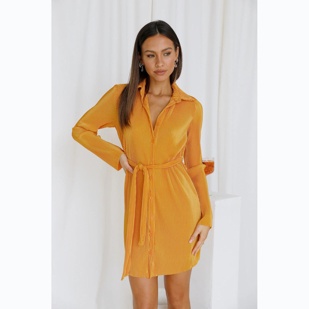 Women's shirt dress with adjustable belt and fine texture design