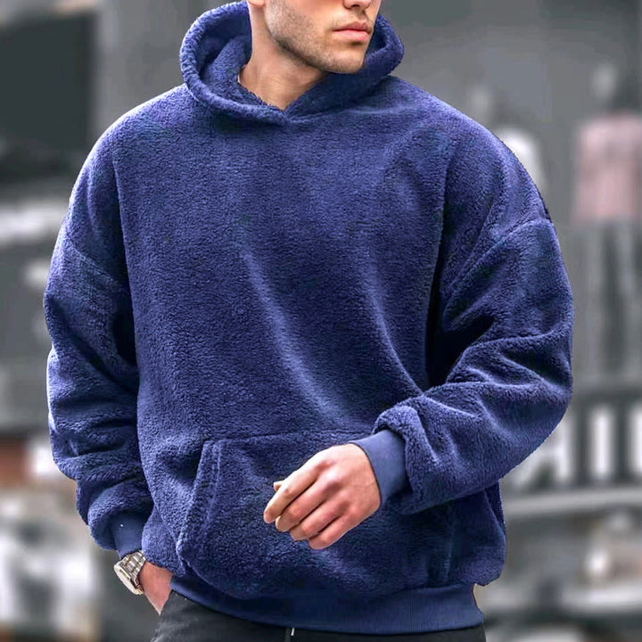 Men's oversized fleece pullover with practical pockets and hood Lisslune