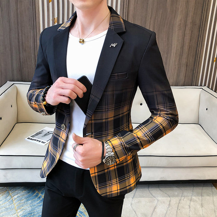 Men's elegant checkered blazer with modern cut and fine details Lisslune