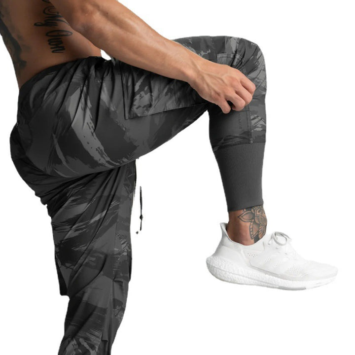 Men's cargo jogging pants with elastic waistband and practical side pockets Lisslune