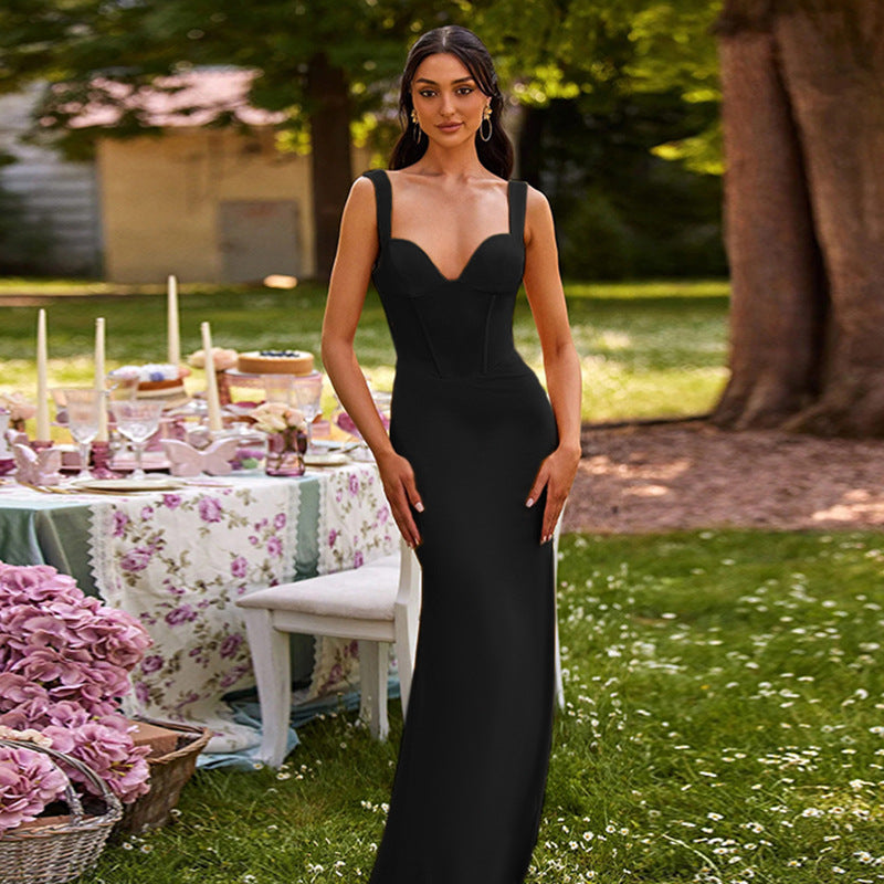 Women's figure-hugging evening dress with shimmering satin and deep V-neck