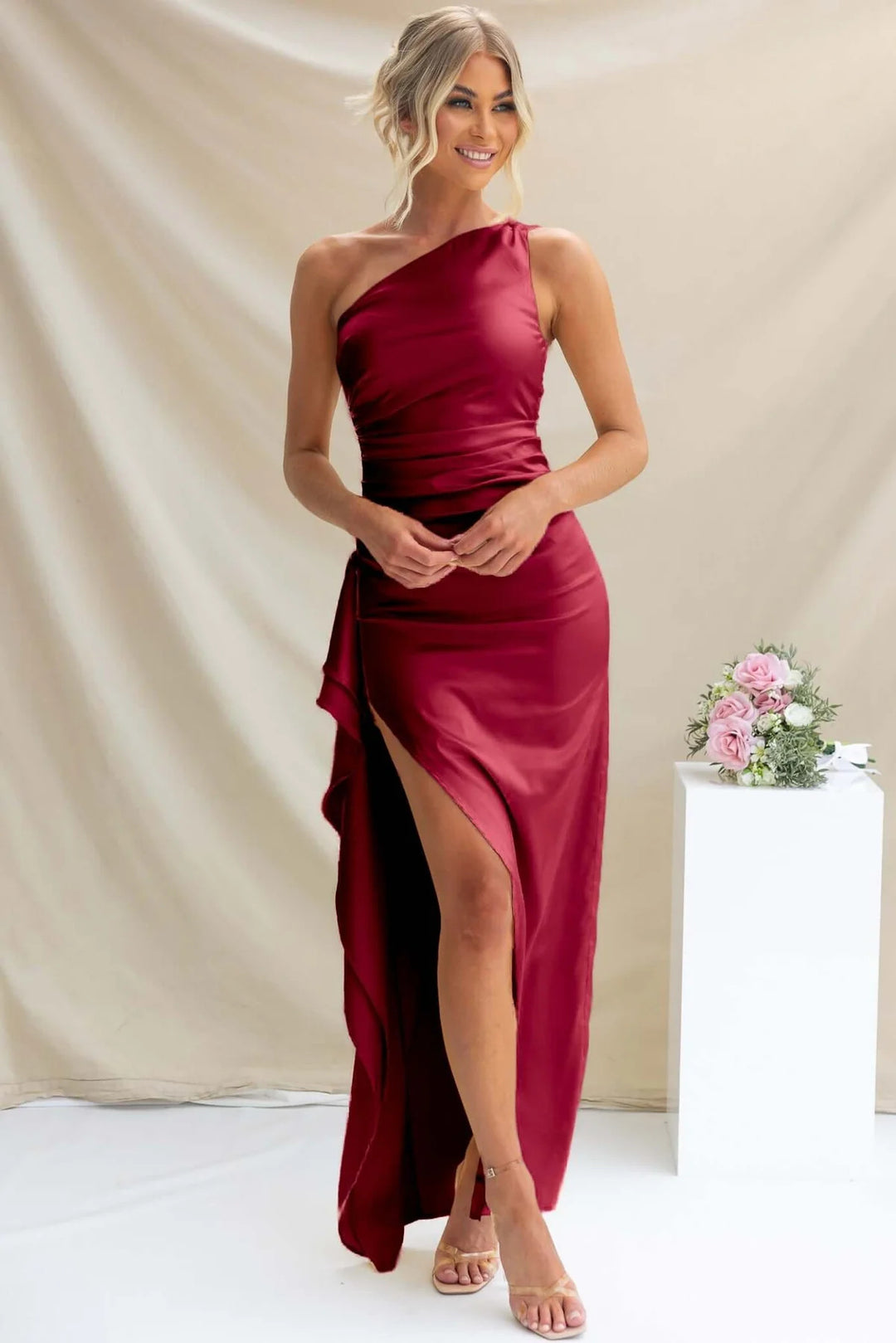 Women's One-Shoulder Maxi Dress with Side Slit and Elegant Draping