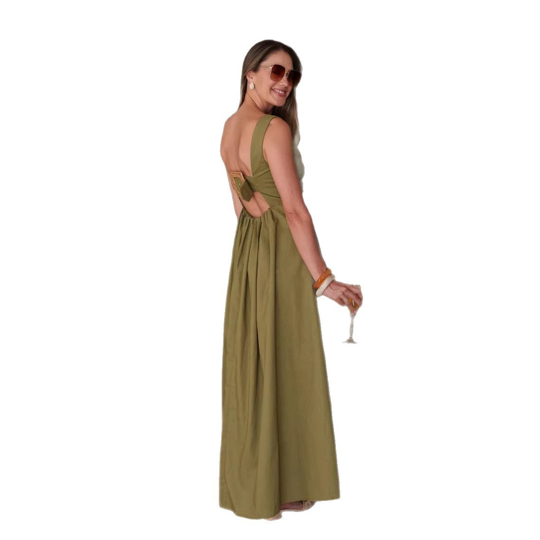 Ladies maxi dress with chic button design and elegant V-neck Lune London