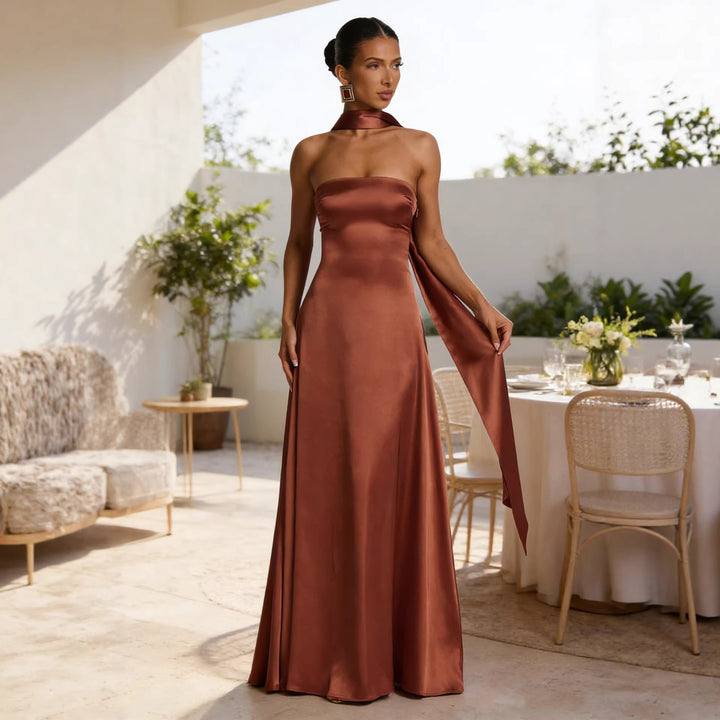 Ladies Elegant and Off-the-Shoulder Evening Dress with Flowing Fall
