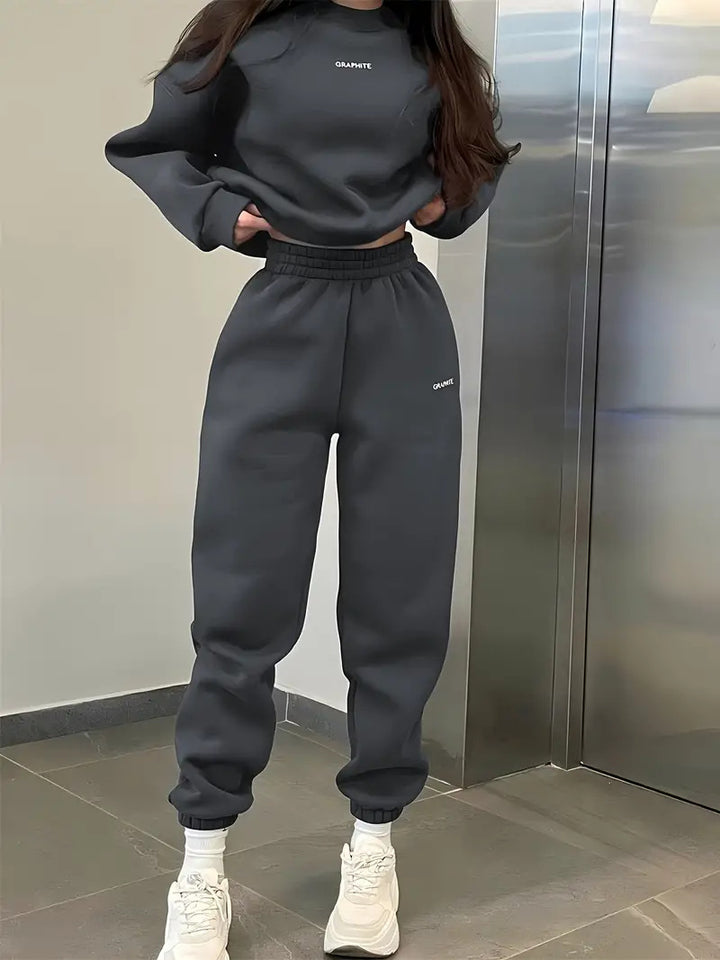 Women's sporty set with round neck and elastic waistband Lisslune