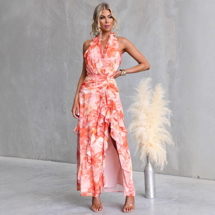 Women's maxi dress with flowing design and ruffle details