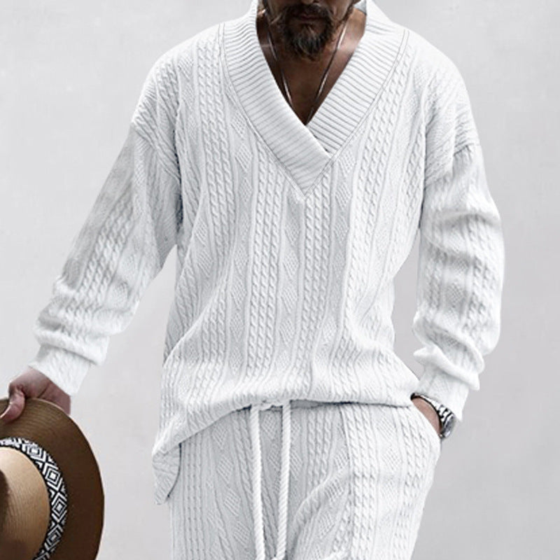Men's chunky knit sweater with V-neck and casual fit Lisslune