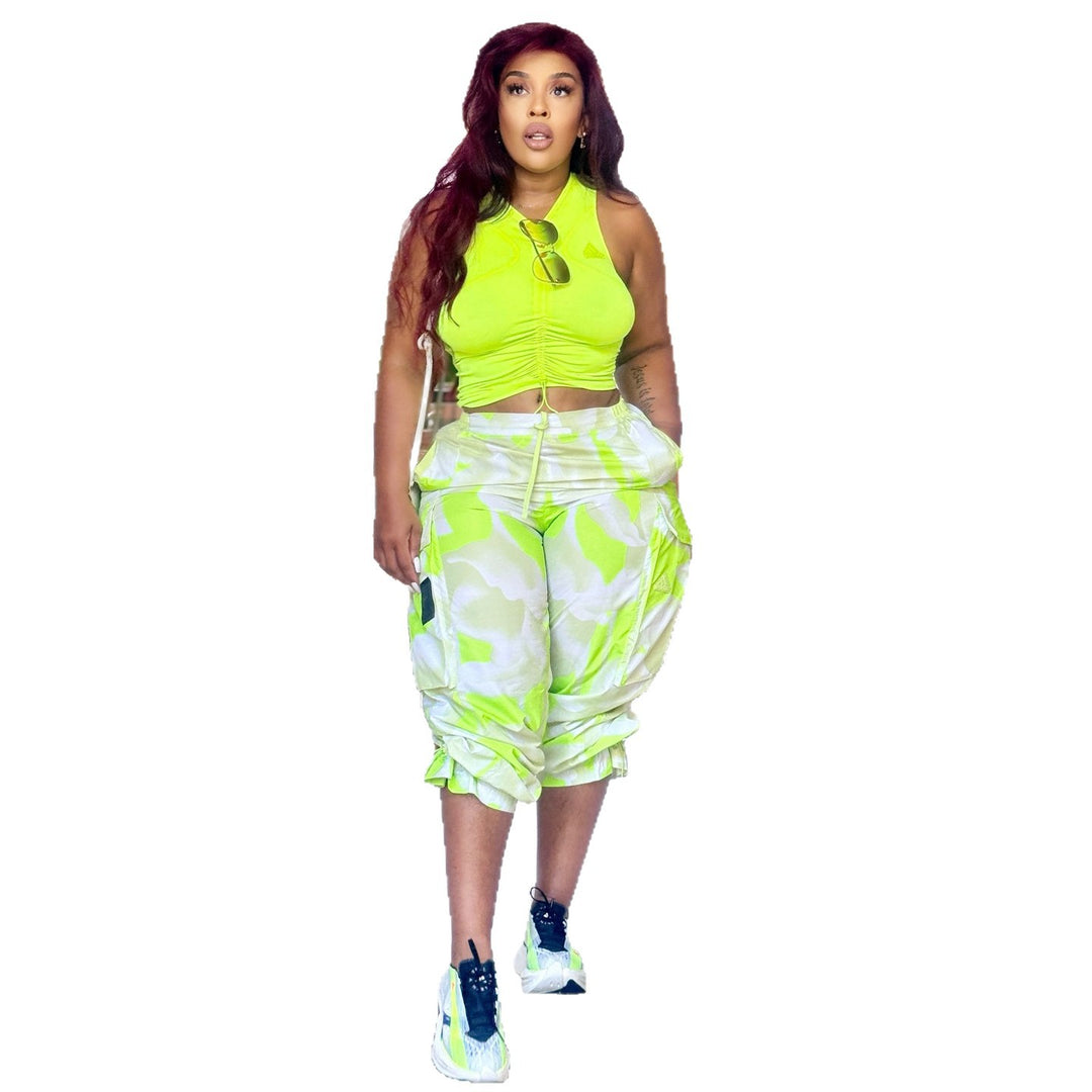 Women’s crop top with ruching and sporty chino pants Lisslune