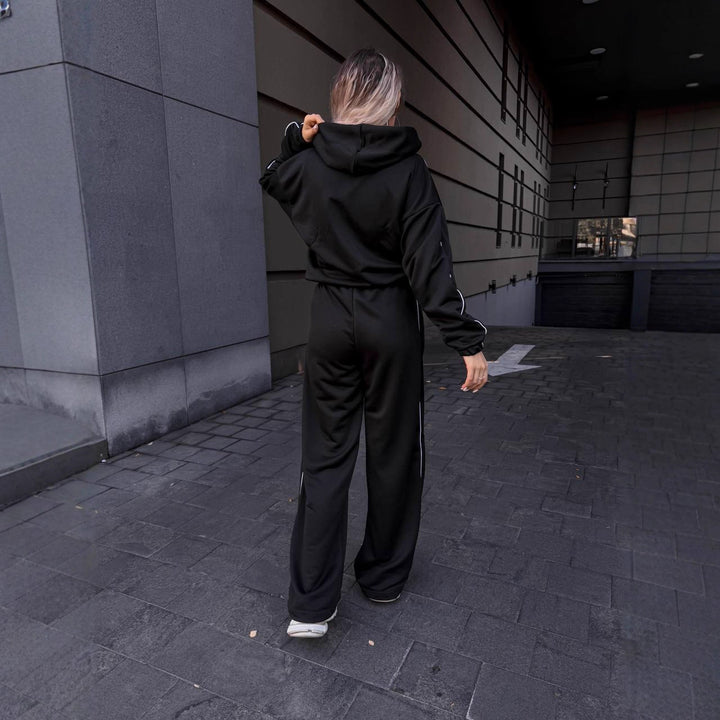 Women's sporty loungewear set with hood and wide pants Lisslune