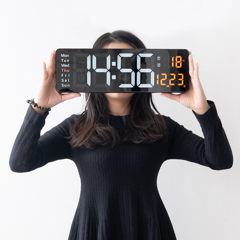 Lisslune | Nordic Digital Watch 16 Inch Display