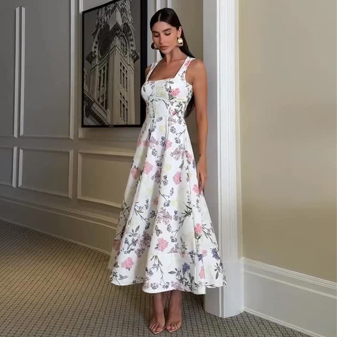 Ladies maxi dress with square neckline and delicate floral pattern Lisslune