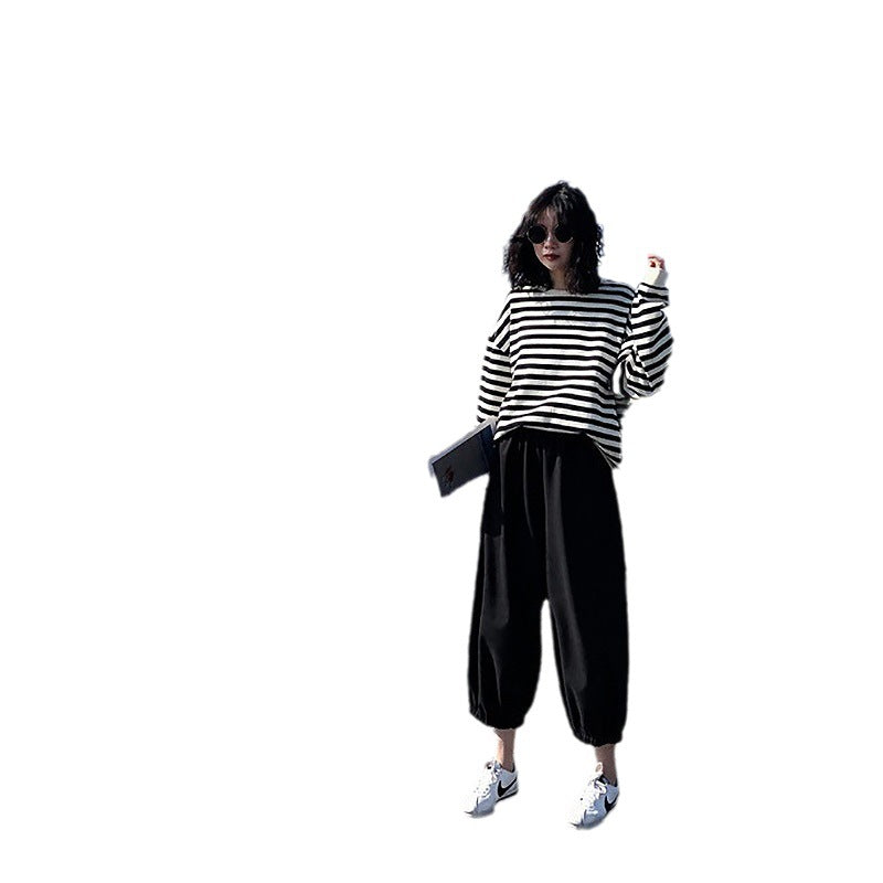 Women's striped sweatshirt with a loose fit and casual sleeves