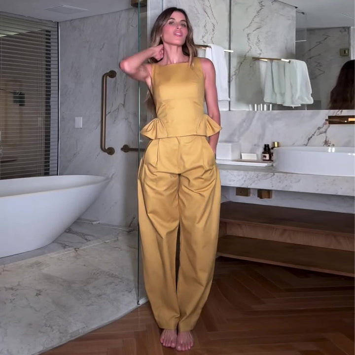 Women's Elegant Jumpsuit with Peplum Detail and Wide Leg Lisslune