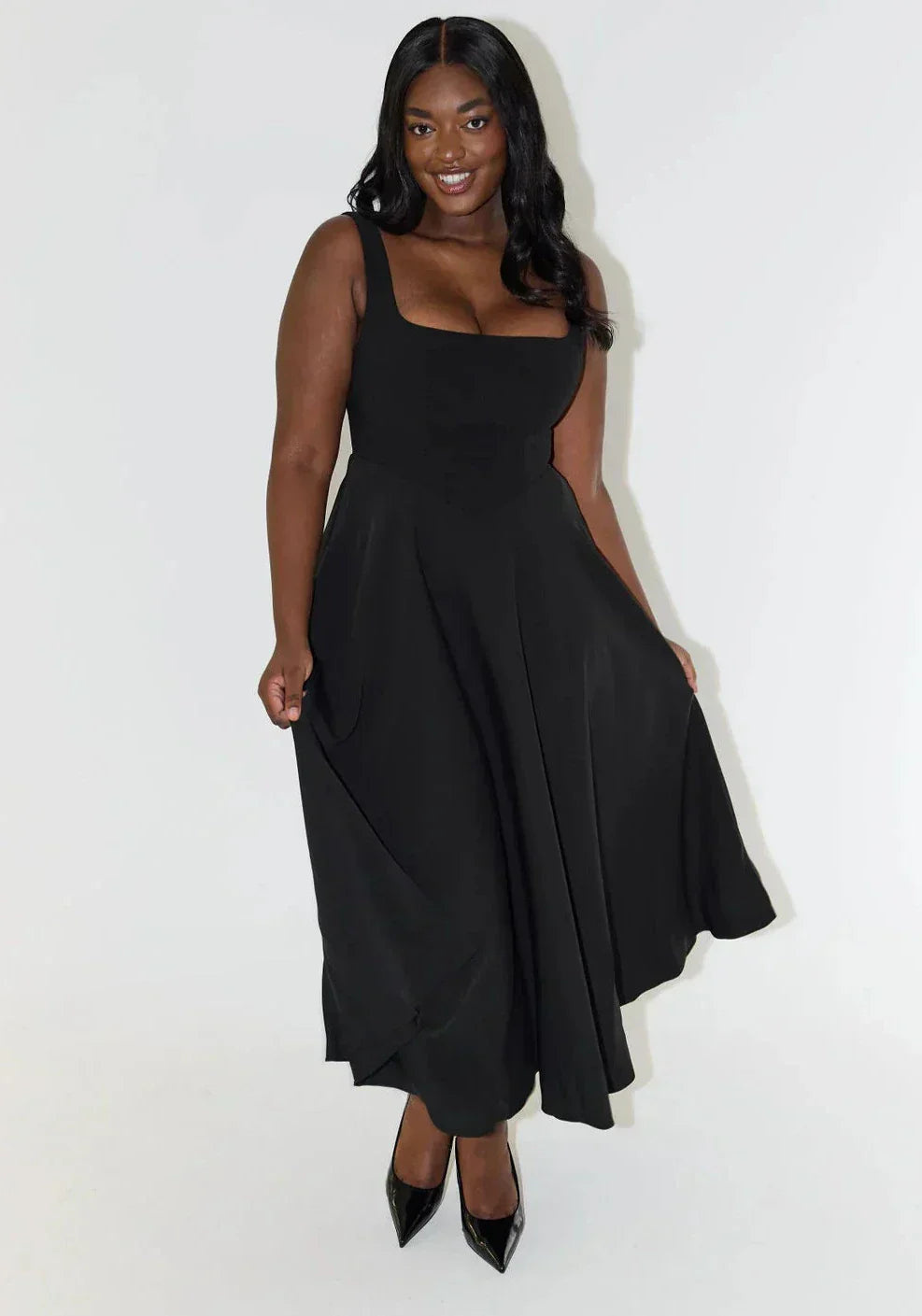 Lisslune | Midi Dress with High Waist and Square Neckline