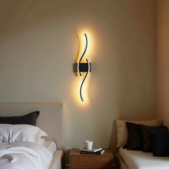 Lisslune | Minimalist Black LED Wall Lamp – Modern Remote-Controlled Ambient Light