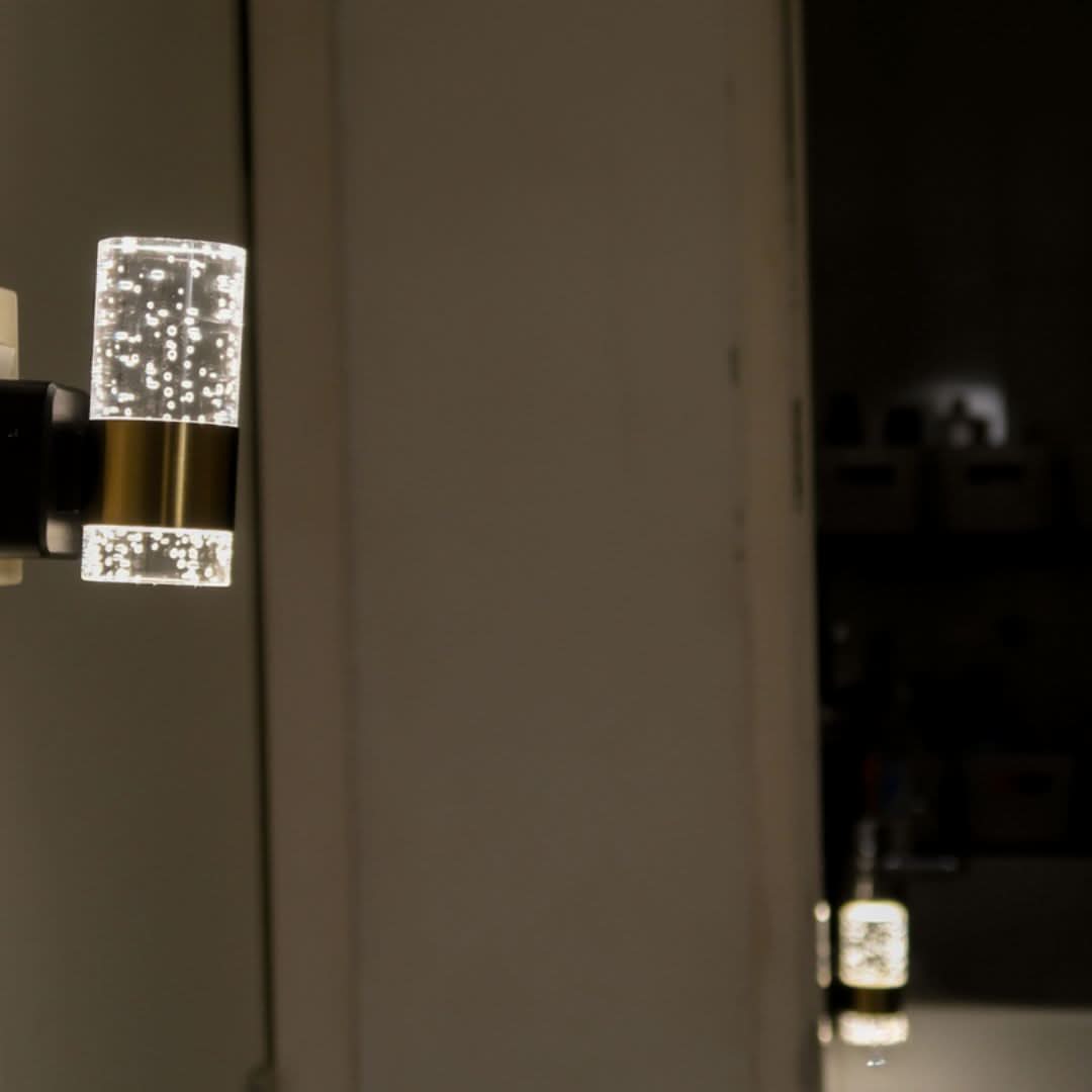 Lisslune | LumiKristall Plug-in Wall Lamp with Light Sensor