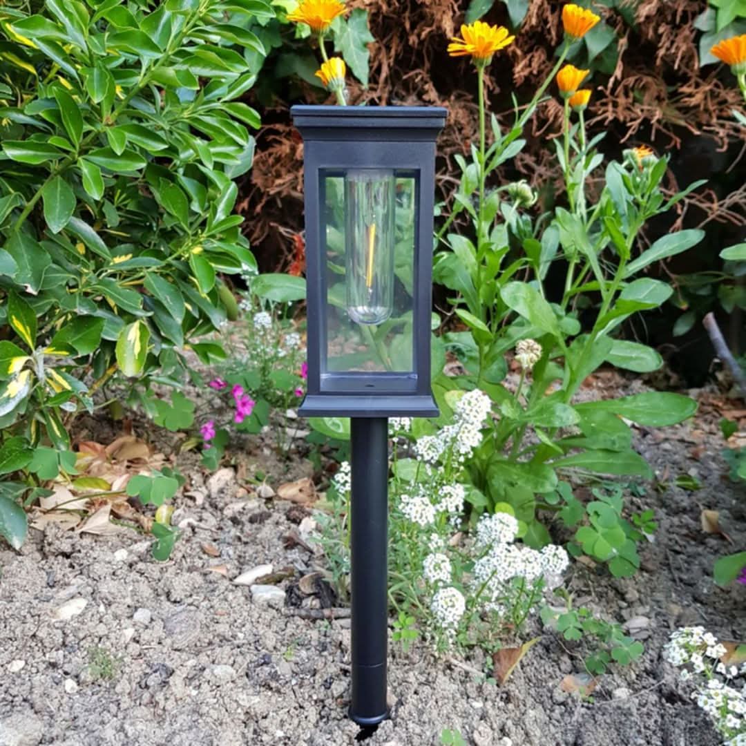 Lisslune | Wireless Solar Garden Lantern – GlowPath