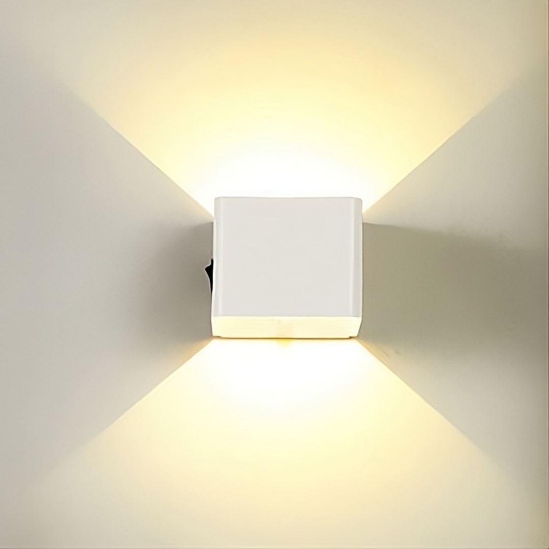Lisslune | VellaGlow™ | Luxurious Wall Light with Motion Sensor