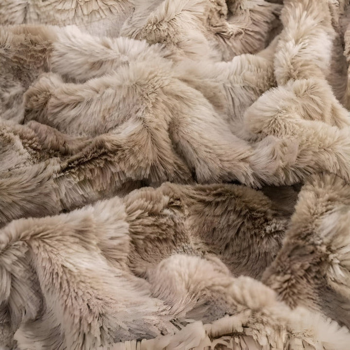 Lisslune | Soft Velour Winter Blanket – Warm Coral Fleece Blanket in Batik Style