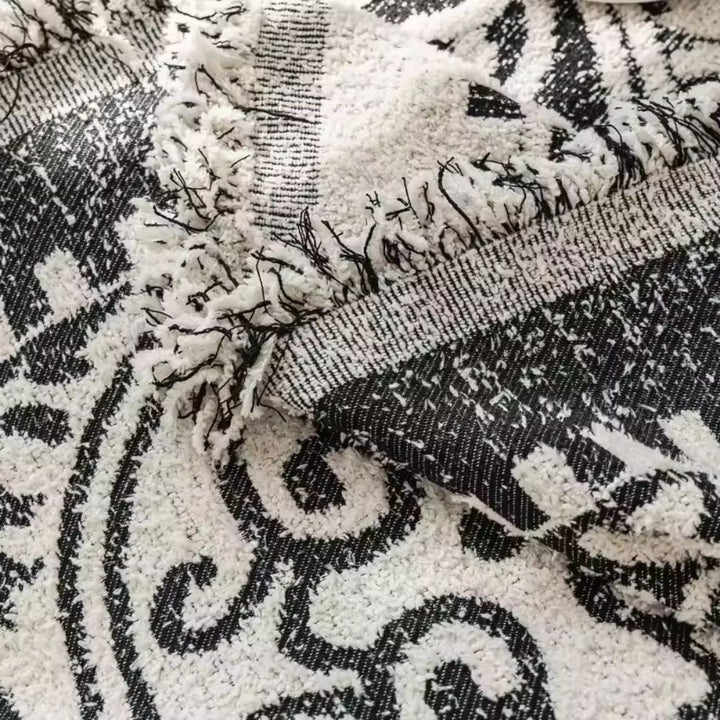 Lisslune | Ornamental Jacquard Sofa Cover
