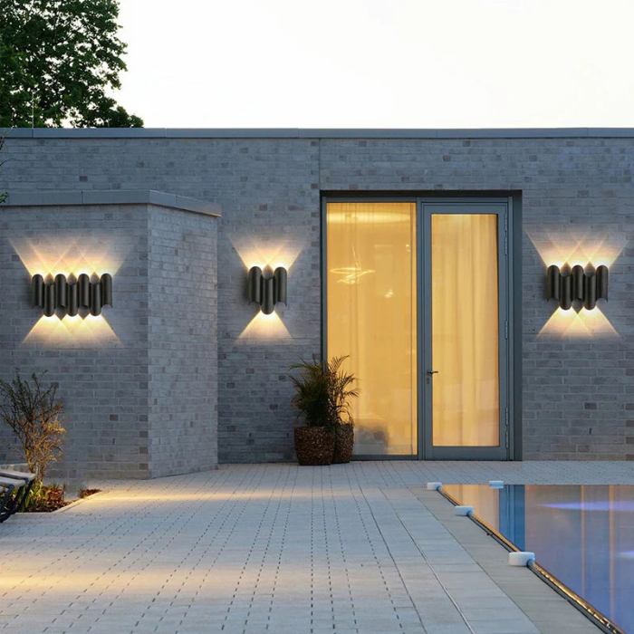 Lisslune | VeraGlow - Modern and elegant wall lamp