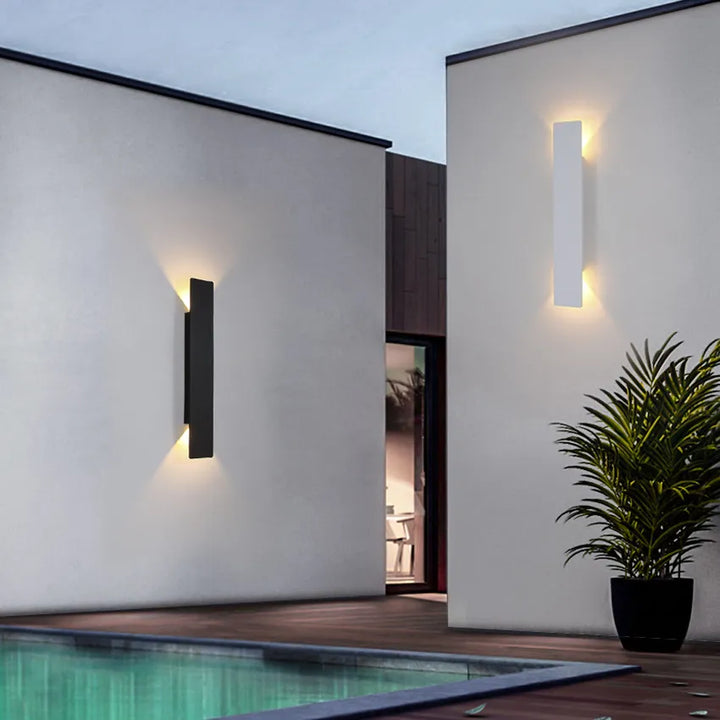 Lisslune | Weatherproof Aluminum Wall Light for Outdoor with LED Light - IP65, Easy Installation and Durable Design