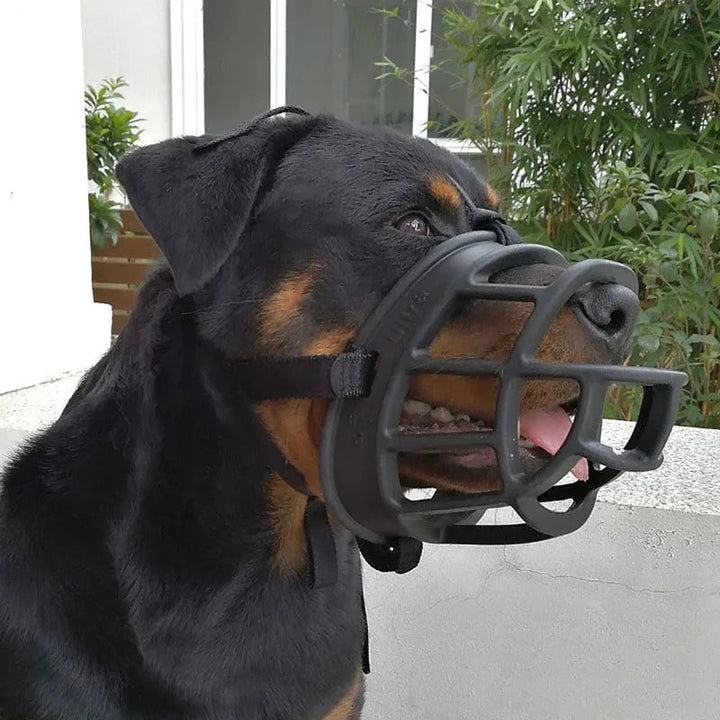 Lisslune | Adjustable dog muzzle made of soft & flexible silicone