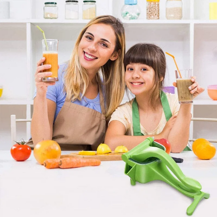 Lisslune | Cold-press juicer for nutrient-rich juices and easy cleaning