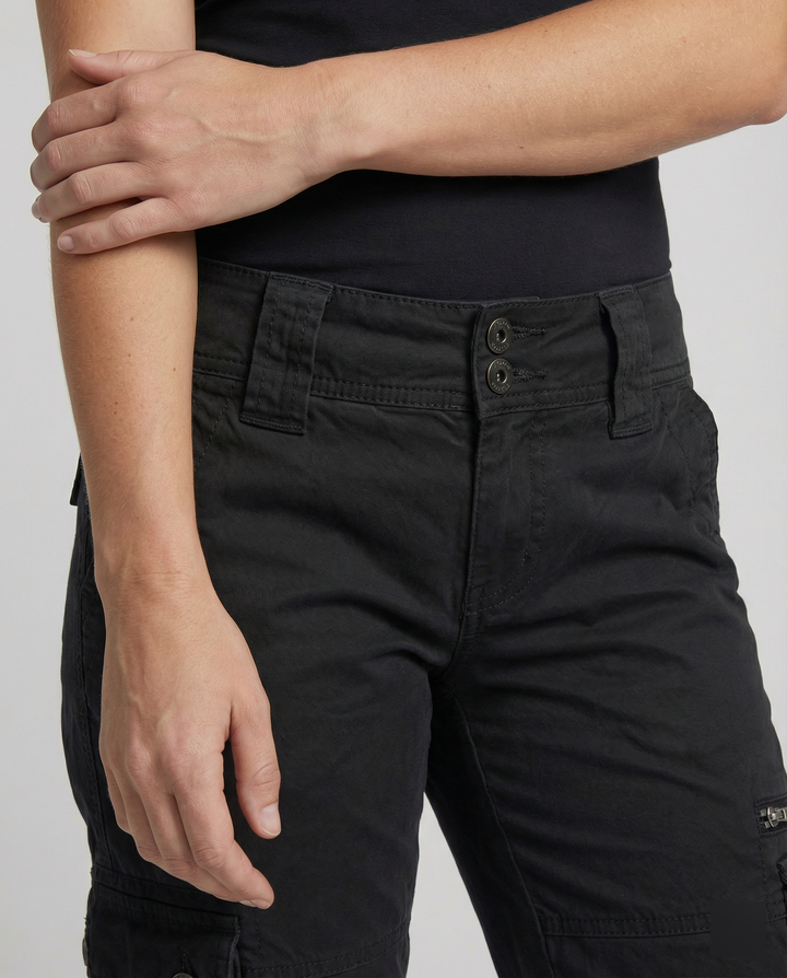Lisslune | Cargo pants with practical pockets
