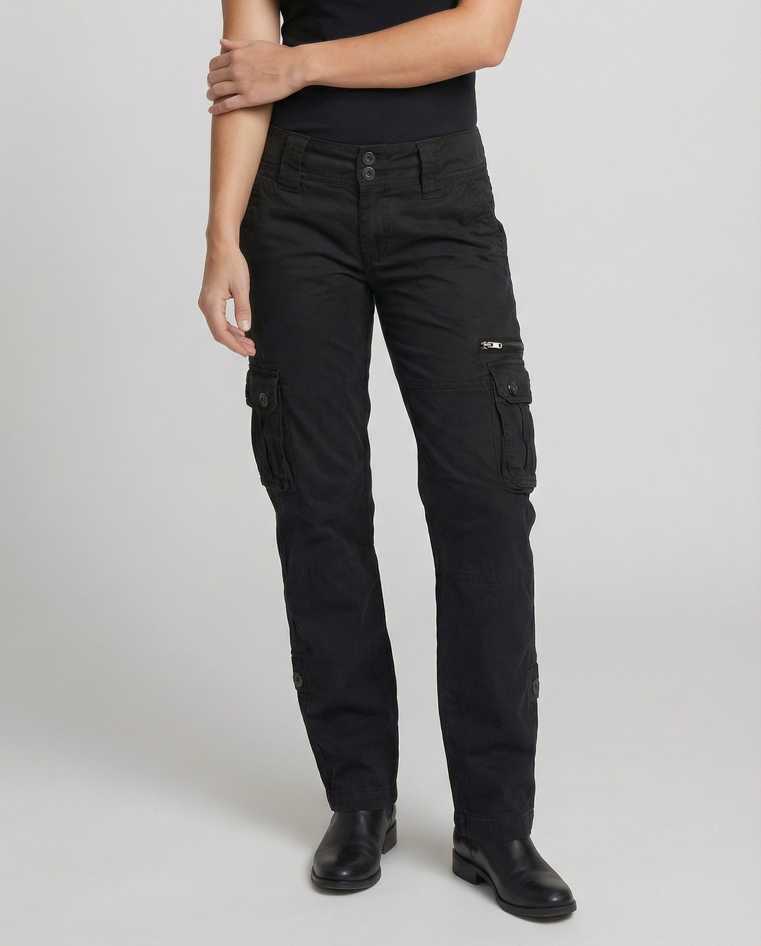 Lisslune | Cargo pants with practical pockets