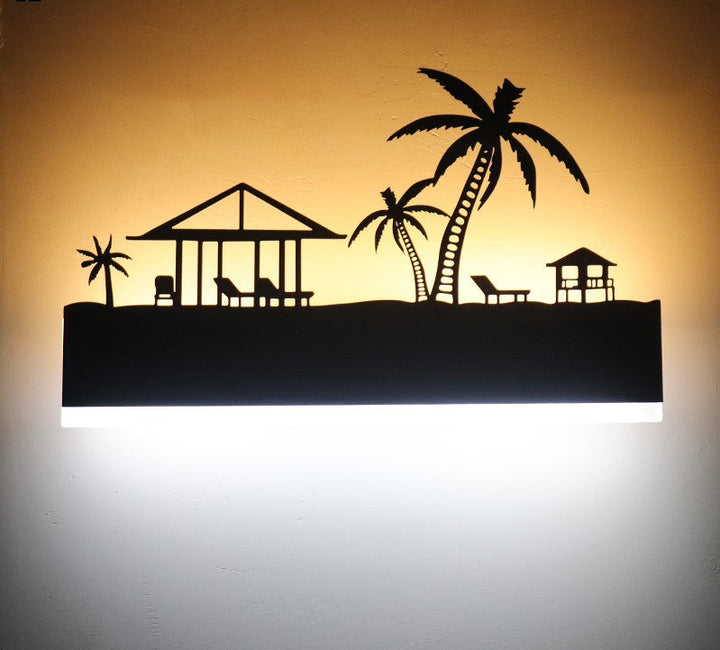 Lisslune | Wall lamp with versatile design