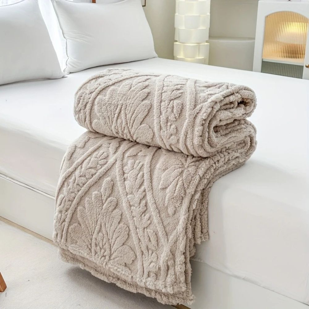 Lisslune | Paris Weave Jacquard Fleece Blanket