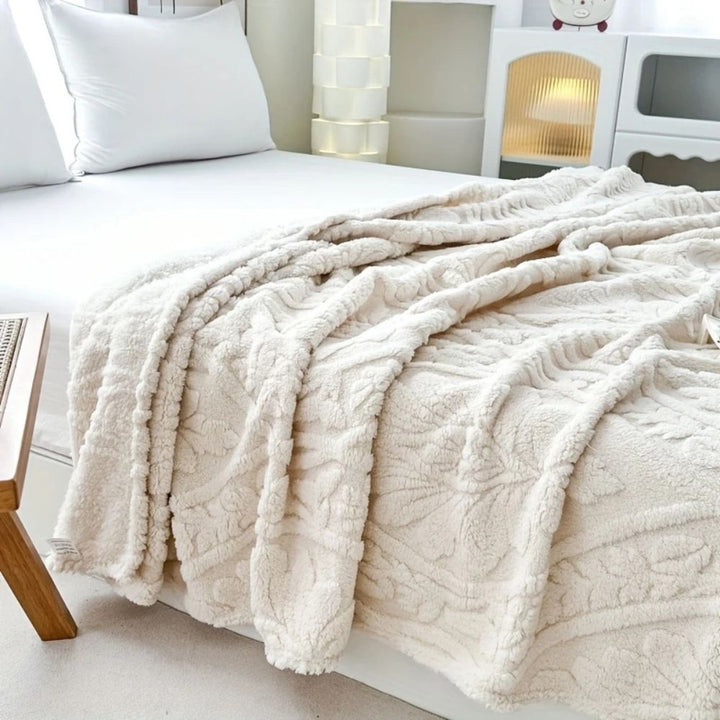 Lisslune | Paris Weave Jacquard Fleece Blanket