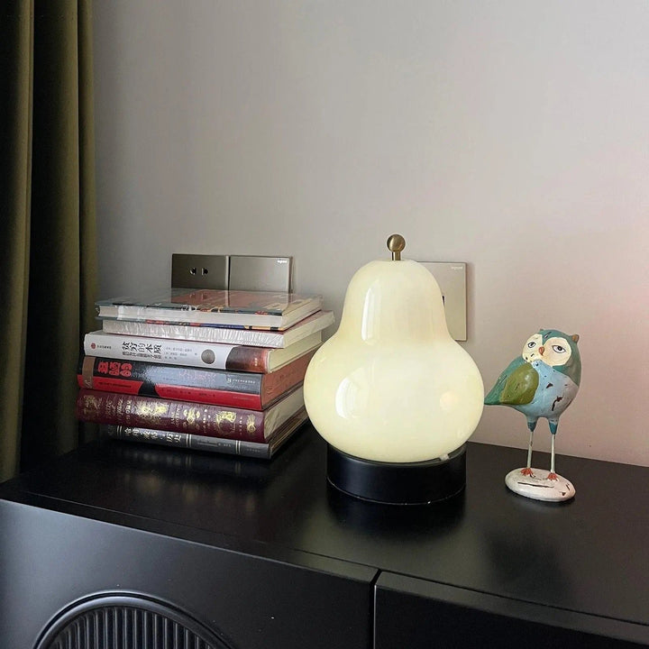 Lisslune | GlowPear – Pear-shaped touch dimmer lamp with warm light