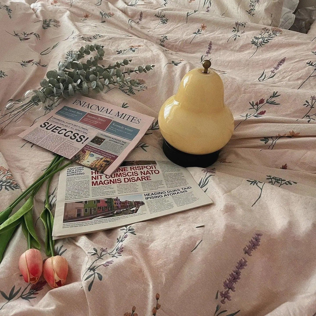 Lisslune | GlowPear – Pear-shaped touch dimmer lamp with warm light