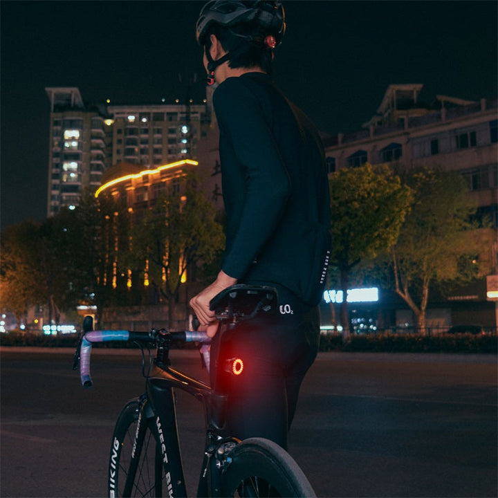 Lisslune | Slim bike taillight with automatic brake sensor and light detection