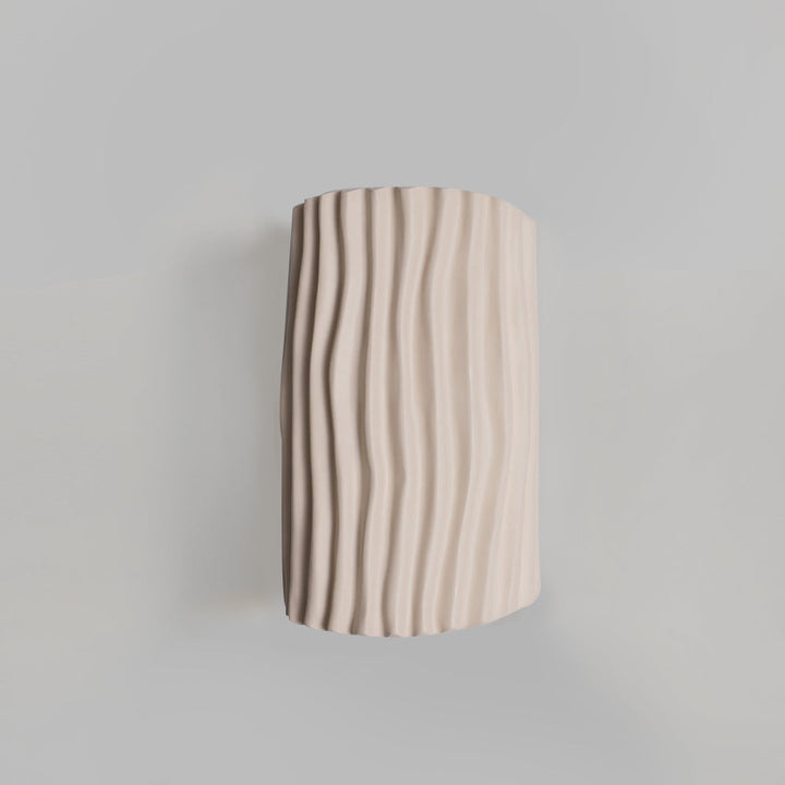 Lisslune | NordicLuxe – Resin Wall Light with Warm and Inviting Glow