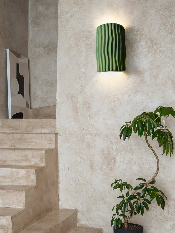 Lisslune | NordicLuxe – Resin Wall Light with Warm and Inviting Glow