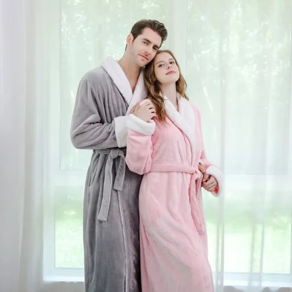 Lisslune | Plush Fleece Contrast Trim Bathrobe