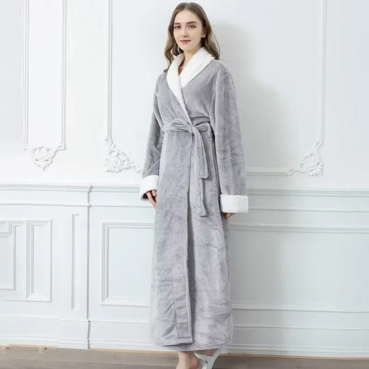 Lisslune | Plush Fleece Contrast Trim Bathrobe